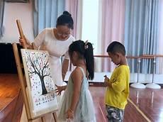 小不点大能耐评委包叔